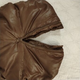 Benetton teplučký praktický overal/fusak čokoládová farba - 7