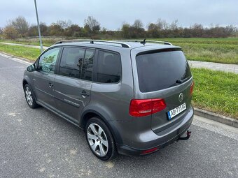 Volkswagen Touran Cross 1.6 TDI 5 miest 2011 - 7