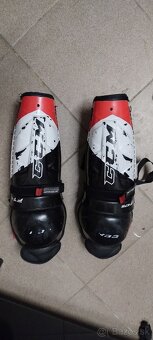 Hokejová vystroj - 7