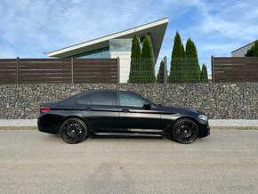 BMW 520xd / M-packet / G30 / 4x4 / BLACK - 7