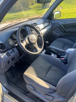 Toyota Rav4 - 7