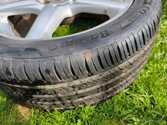 Disky 17" 5x108 7Jx17 + Letné Pneumatiky Barum R17 235/45 - 7