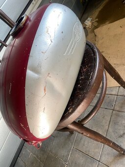 Palivová nádrž na Jawa cz 175 - 7