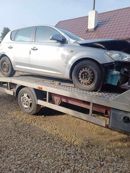 Rozpredam Kia Ceed SW 1.6crdi 66,85kw - 7