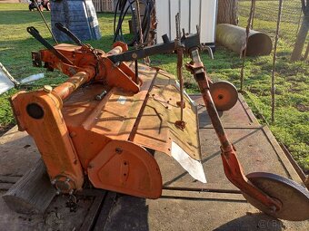 Predám malotraktor Kubota B7000 4wd - 7