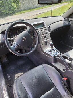 Hyundai Genesis cupe - 7
