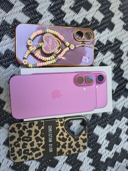Predám iphone 16 128gb Pink / Apple watch/ airpod pro 2 - 7