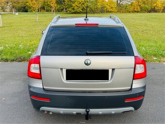 Škoda Octavia Combi II 2.0 TDI CR 4x4 SCOUT - 7