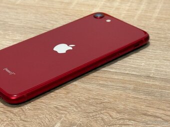 Apple Iphone SE 2022 256Gb product red - Pekný stav - 7
