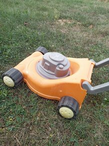 Plastová kosačka-oranžová - 7