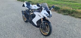 Kawasaki ZX10R - 7