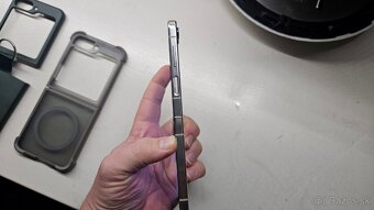 Samsung Galaxy Z Flip 5 dual 256GB - aj vymením - 7