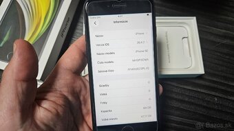 Apple iPhone SE 2020 tmavý 64GB - 7
