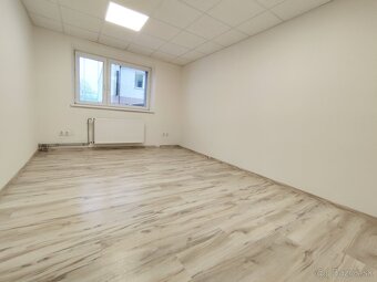 Atraktívne priestory v centre Čadce - 7