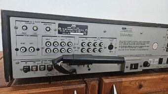 JVC 4VR-5436 [35 watts RMS/8Ω] - 7