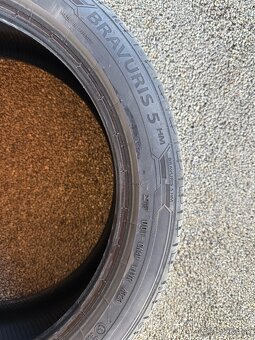 Barum 215/45 R18 8mm - 7