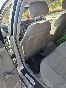 Audi A4 B7 1.9 tdi, 85kw - 7