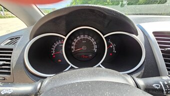 Kia Venga 1.4Benzin 2013 - 7