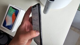 Apple iPhone X 256GB - puknutý zadok, nová batéria - 7
