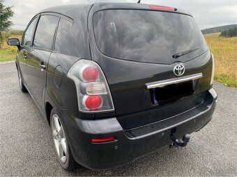 Toyota Corolla Verso - 7