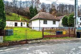 GIRALTOVCE-veľký pozemok 2.196 m2, podpivničený dom, 3xizba - 7