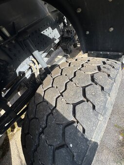 Mercedes Arocs 8x6 - 7