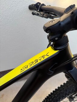 Karbónový celoodpružený bicykel Scott Spark 900 Elite - 7