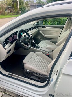 VW Passat Variant 2.0 TDi R-line 4-motion DSG 2019 140kw 4x4 - 7