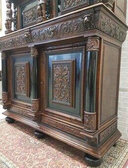 Starožitný nabytok - 7