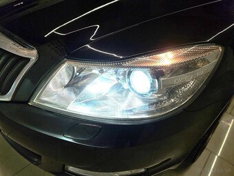 Škoda Octavia Combi 2.0 TDI CR DPF Elegance DSG - 7