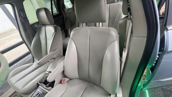 Chrysler Pacifica Touring. 3.6 - 7