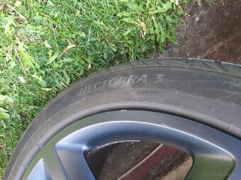 AUDI A4 B8 / 8,5 disky 8Jx18 ET47 - 7