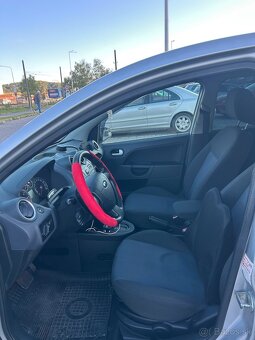 Ford Fiesta 1.6i 74kw Automat (Top stav) - 7