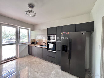 Ponúkame Vám na predaj moderne zrekonštruovaný poschodový ro - 7