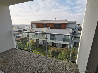 SENEC - NA PRENÁJOM - veľkometrážny 2 izbový byt s vlastným - 7