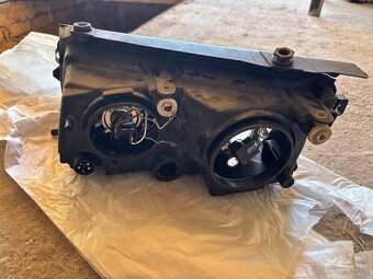 Predné halogénové svetlá VW Passat B5 - 7