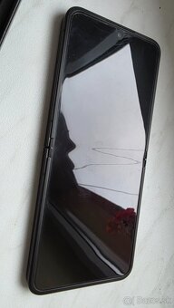 Predám Samsung Galaxy Z Flip 6 512 gb - 7