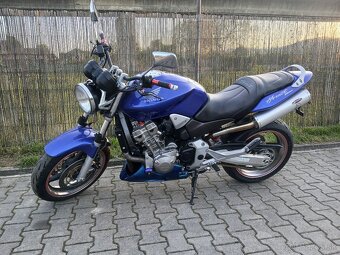 Honda CB900F Hornet - 7