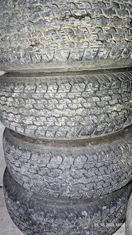 Predám 4ks 255/70 r15 C Bridgestone M+S - 7