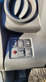 RAV 4 2.2 D - CATA/T 4WD - 7