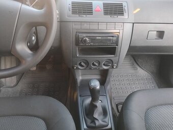 Skoda Fabia 1.2 ,12 V rv2005 - 7