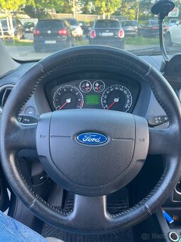 Ford Fusion - 7