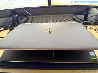 HP Spectre x360 15 - 7