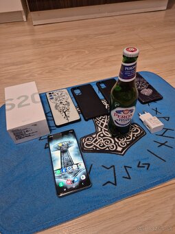 Samsung Galaxy S20FE - 7