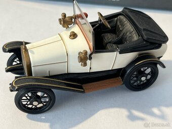 Predaj modelov historických vozidiel - 7
