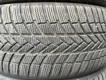 PREDÁM 4 kusy zimné pneumatiky BRIDGESTONE 275/35 R21 103V - 7