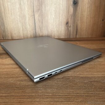 HP EliteBook 860 G10 TOUCH\ +záruka - 7