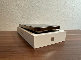 Apple Iphone 16 pro max 256GB Desert Titanium - zlatý - 7