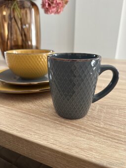 Sada tanierov + šálky - 7