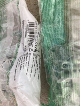 Elektro material zo stavby - istice,prudovy chranic,zasuvky - 7